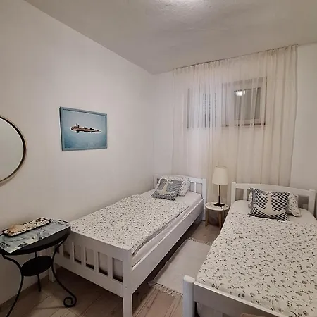 Mediteraneo 2 By Guide Klek