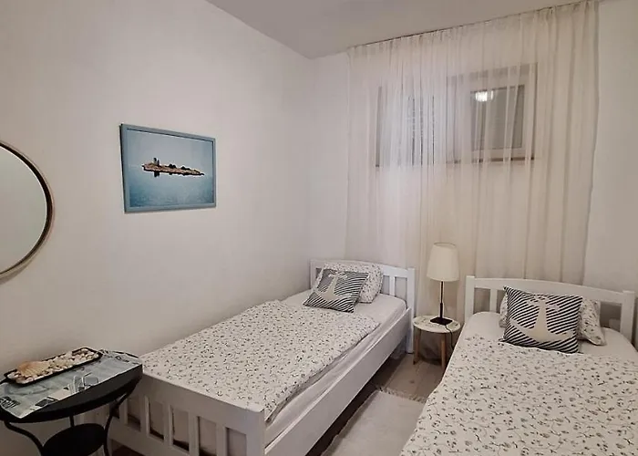 Mediteraneo 2 By Guide Klek