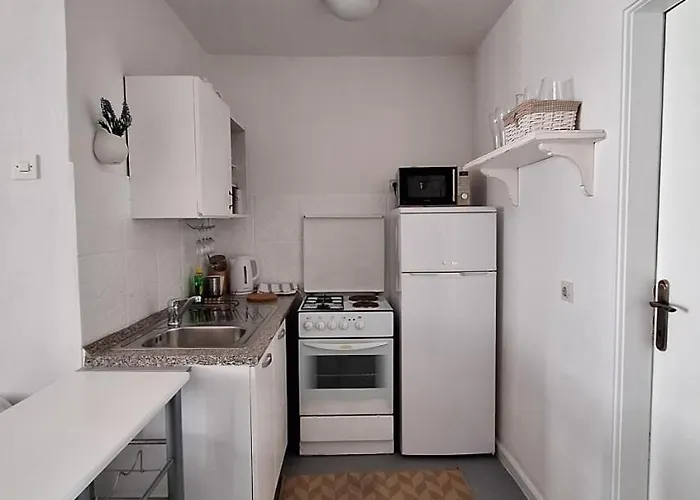 Mediteraneo 2 By Guide *